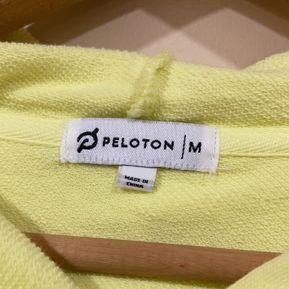 Peloton Yellow Raw Hem Lounge Set Size Medium - Picture 7 of 11